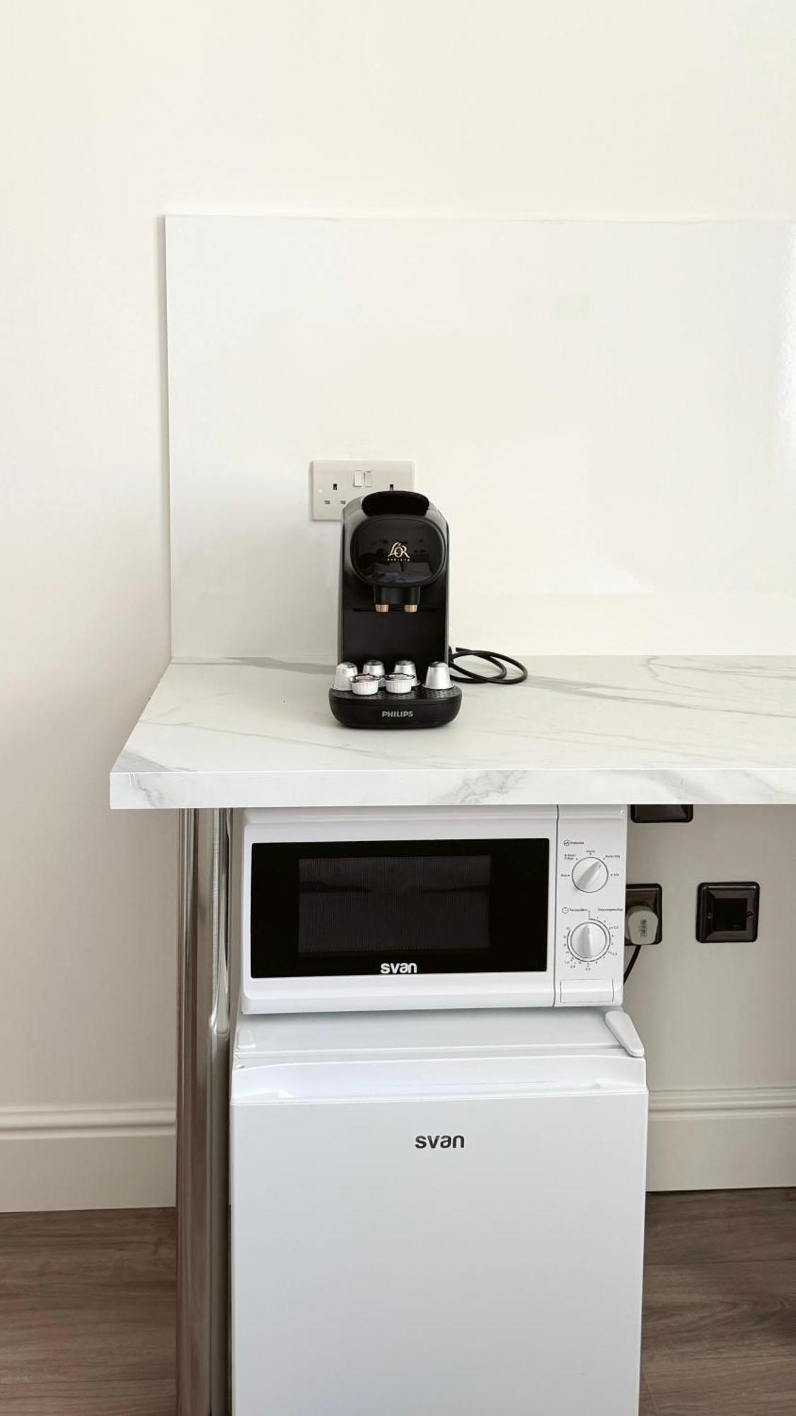 Master Penthouse Double Room Ensuite With Private Terrace - Grand Central House غيبرالتار المظهر الخارجي الصورة